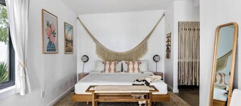 Charming 3-bedroom house with WiFi, AC in fabulous Twentynine Palms