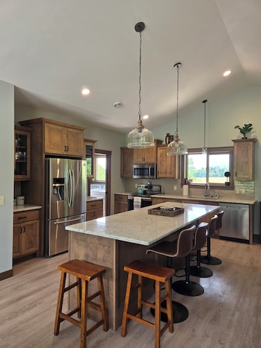 Aurora is a 3-bedroom house in Holcombe. A year-round playground for all! 