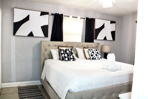 4 bedrooms, iron/ironing board, WiFi, bed sheets