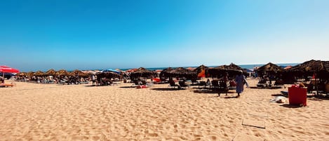 Beach nearby, sun-loungers, beach towels