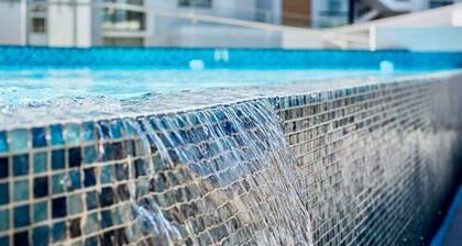 It's located in the heart of Summerstrand near the beach and the Boardwalk Mall.