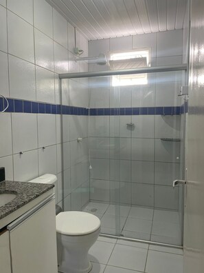 Family House | Bathroom