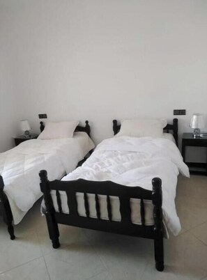 2 bedrooms, WiFi, bed sheets