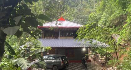 SK Paradise offers accommodation with free WiFi and free private parking.