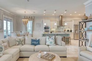 Talo (4 Bedrooms) | Sisätilat