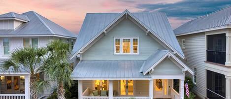 House (4 Bedrooms) | Front of property