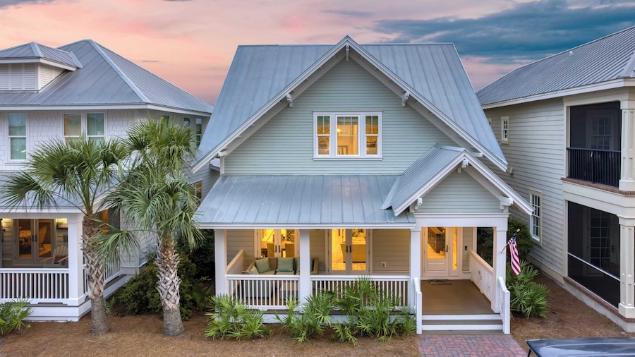 Shine on the Shore by Avantstay Pool + Golf Cart