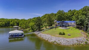 Exterior - Lakefront Retreat w/Pvt Dock, Game Room, Hot Tub (Murray)