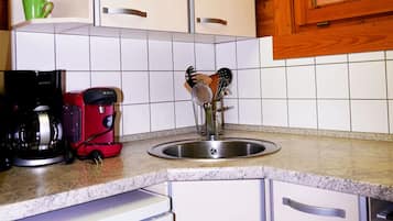 Réfrigérateur, four, plaque de cuisson, lave-vaisselle