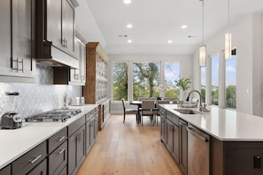 Fridge, microwave, oven, stovetop - Luxury 4BR Escape | Private Cinema & Views (Leander)