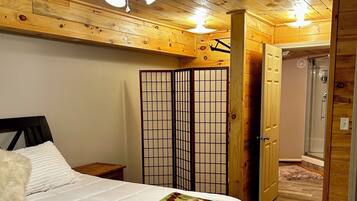 4 bedrooms, WiFi, bed sheets