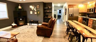  The Lounge - Downtown Chillicothe