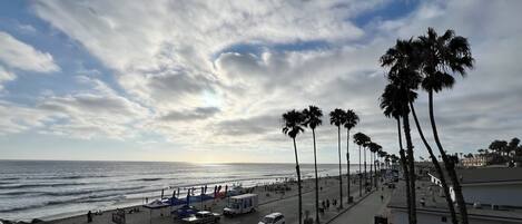 Sun-loungers, beach towels