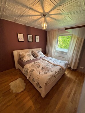 2 quartos, escrivaninha, Wi-Fi de cortesia