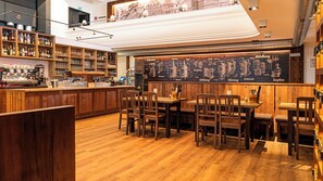 Restaurant -  Brauhaus‑Hostel König von Flandern (Augsburg)
