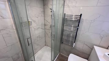Estudi en suite clàssic