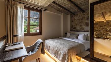 Dobbeltrom – premium, fjellutsikt | Skrivebord, lydisolert og wi-fi (inkludert)