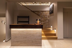 Reception - Mones (Kalabaka)