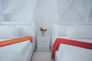 4 chambres, fer et planche à repasser, Wi-Fi, draps fournis