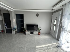 Interior - Maison à Proximité des Sites JO (Pierrefitte-sur-Seine)