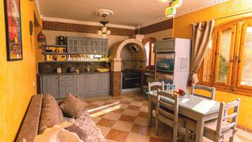 Villa, Multiple Bedrooms, Smoking, Balcony | Dining