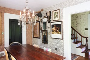 Dining - Ulster County Farmhouse Near Waterfalls & Winery! (Pine Bush)