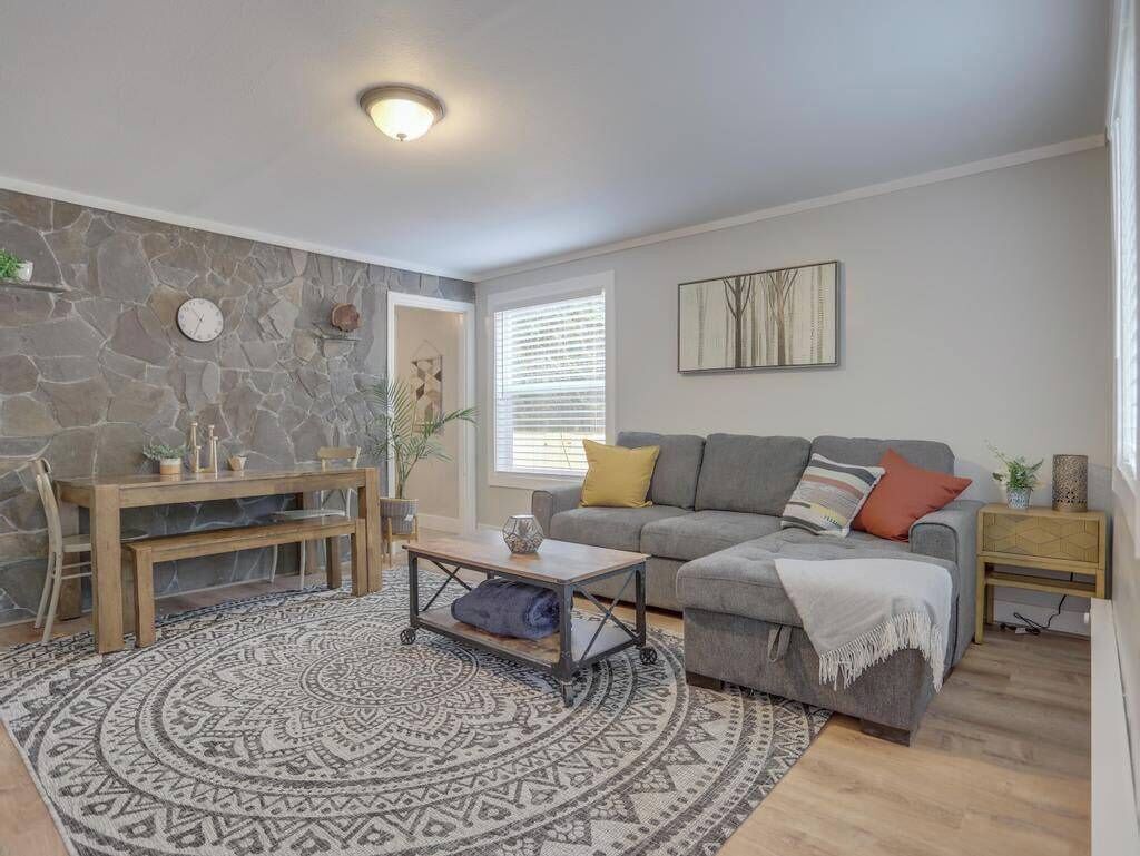 Superior Apartment, 1 Queen Bed with Sofa bed | Living area