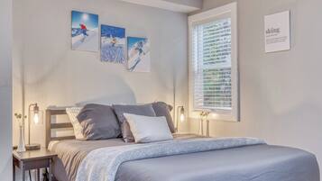 Deluxe Apartment, 1 Queen Bed with Sofa bed