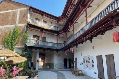 Puzhehei Qingshui Lianyi Boutique Inn