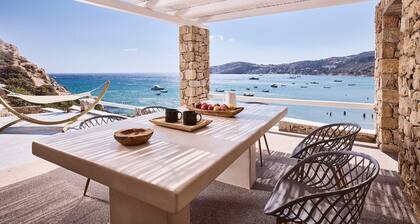 Thrilling Milos Villa | Villa Sauron | 2 Bedrooms | Breathtaking Sea Views |.