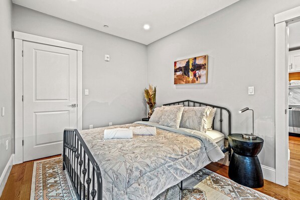 3 Schlafzimmer, Bügeleisen/Bügelbrett, WLAN, Bettwäsche