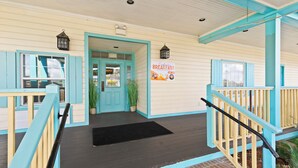 Breakfast area - Moonlight Inn Hotel O Hattiesburg, MS (Hattiesburg)