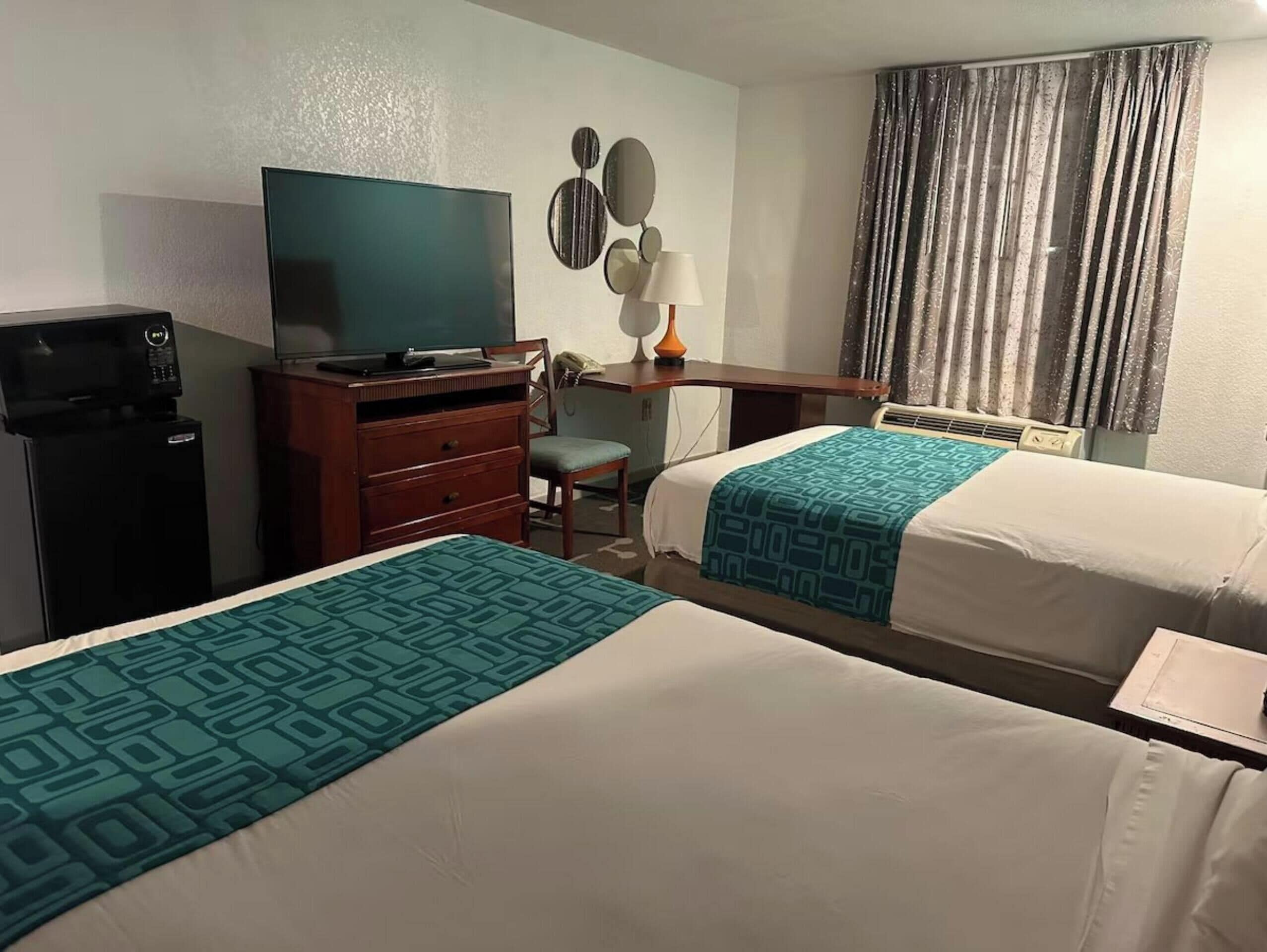 書桌、熨斗/熨衣板、免費無線上網、床單