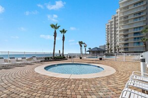 Apartment | 3 bedrooms - Windward Pointe 304- Pristine Amenities Galore (Orange Beach)