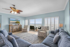 3 bedrooms - Admirals Quarters 1402 Luxury Beachfront A (Orange Beach)