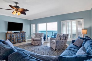 Apartment | 3 bedrooms - Admirals Quarters 1402 Luxury Beachfront A (Orange Beach)