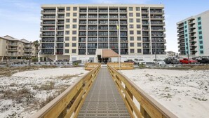 Apartment - Island Winds West 774- Walk to Hangout Beachfront (Gulf Shores)