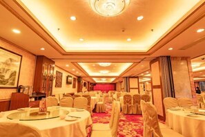 Restaurant - Jingyi guoji Hotel（Guangzhou Huadu Sunac Cultural Tourism Store） (Guangzhou)