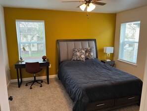 3 bedrooms, iron/ironing board, free WiFi, bed sheets