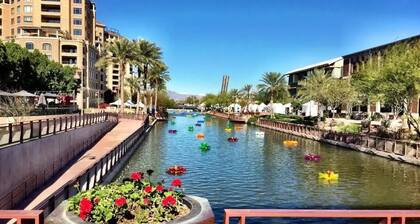 Lovely Home 2 BR/2BA Scottsdale, 3 heated Pools & Hot Tubs, EV charging