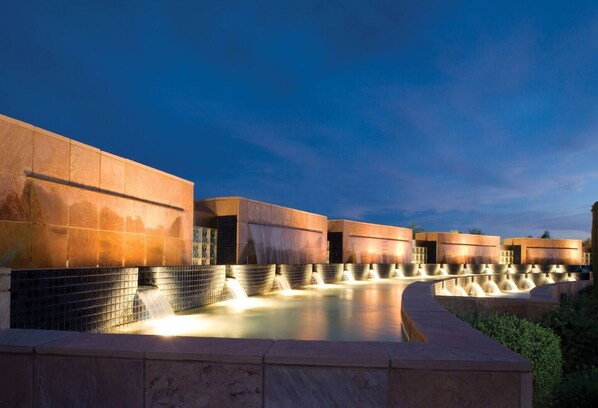 Spa - Lovely Home 2 BR/2BA Scottsdale, 3 heated Pools & Hot Tubs, EV charging (Scottsdale)