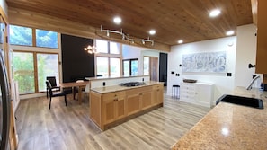 Private kitchen - 5 Bedroom Ski Retreat within walking distance of Canyons Cabriolet (Park City)
