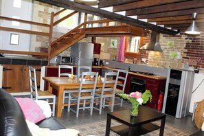 Private kitchen - A Quelques km de Cabourg, Gite de Charme à la Campagne: La Bouillerie (Basseneville)