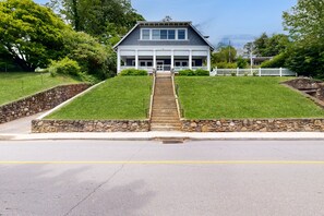 Exterior - Lake Junaluska Retreat: Gas Grill, Family Fun, Serene Views, Pool (Lake Junaluska)