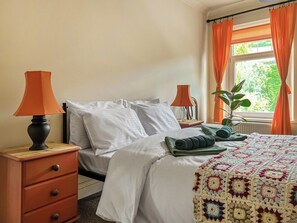 2 bedrooms, WiFi, bed sheets