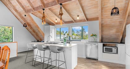 Home away from Home in Mangawhai Heads. Family & Pet Friendly. Escape the City