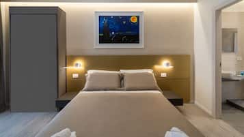 Tripla Deluxe, bagno privato, vista mare | Biancheria da letto di alta qualità, minibar, con stile personalizzato