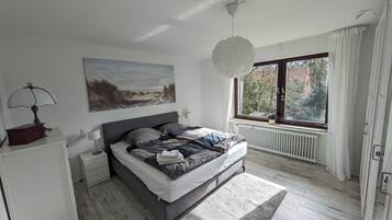 2 Schlafzimmer, Bügeleisen/Bügelbrett, WLAN, Bettwäsche