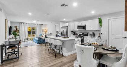 Relax by Golden Ocala Golf Course and WEC 7 min drive