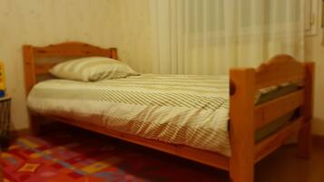 2 chambres, fer et planche Ă repasser, draps fournis